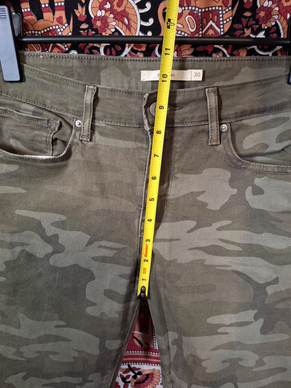Levi's 711 Womens Mid-Rise Skinny Jeans Army Green Camouflage - Picture 7 of 10